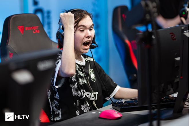 在场上布置 在场上布置