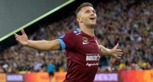 脱颖而出 脱颖而出